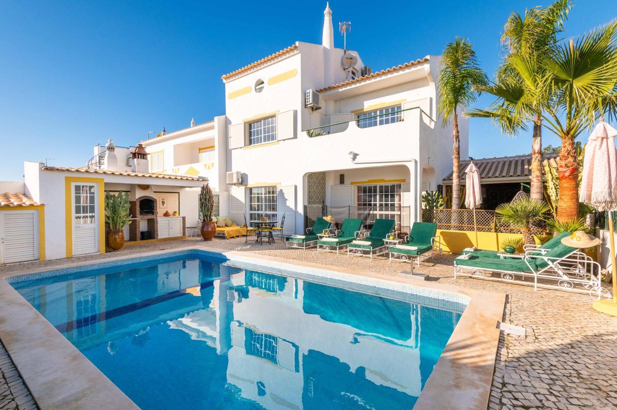 Villa Gale Sun - Luxury, 5Bed With Free Wifi, Ac, Private Pool, 5 Min From The Beach Guia  Exteriör bild